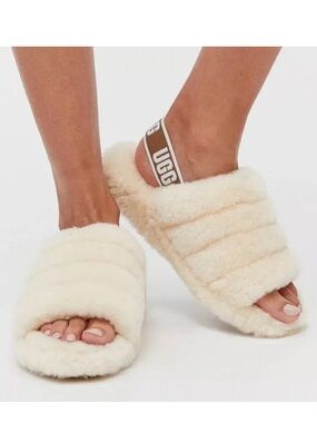 UGG Women’s Fluff Yeah Slides Sherpa Wool Cream White Slippers Size 9